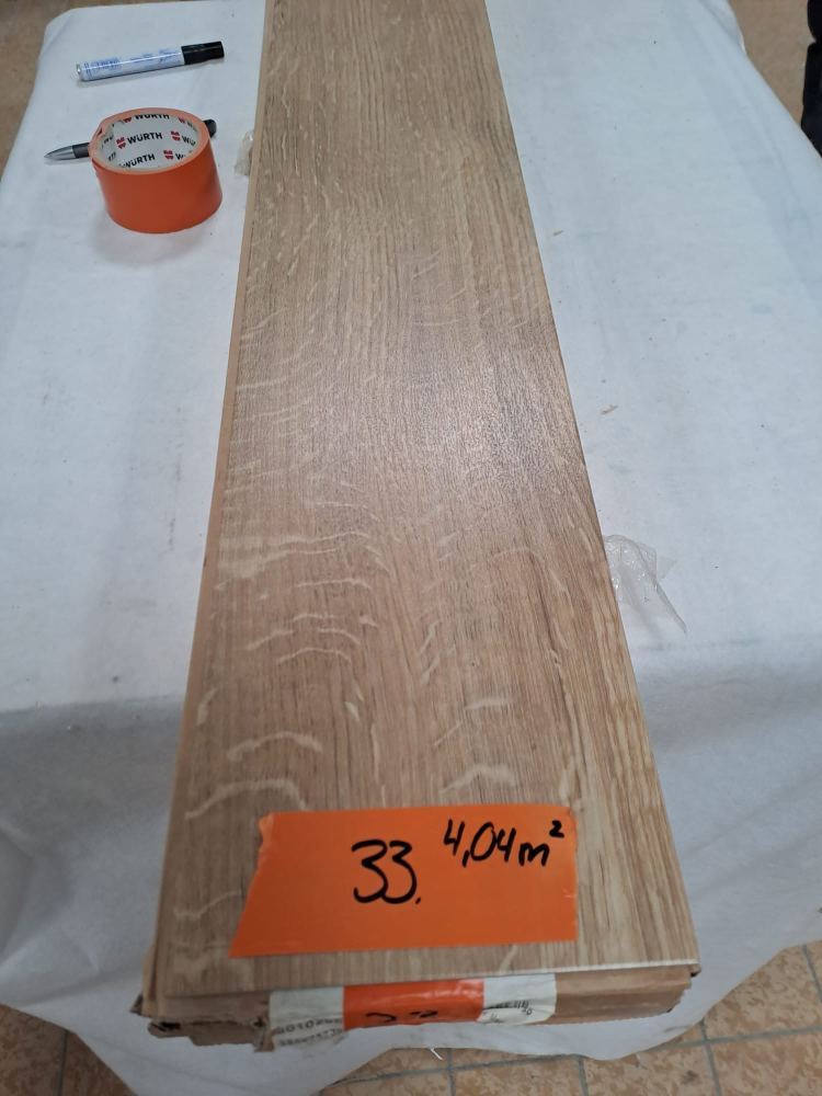PVC Designbodenbelag Restposten 33 – Amtico Spacia Featured Oak (4,04 m², nur komplett)