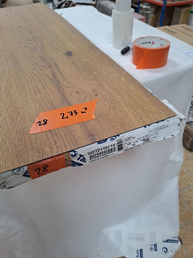 PVC Designbodenbelag Restposten 28 – Stained Swiss Oak (2,73 m², nur komplett)