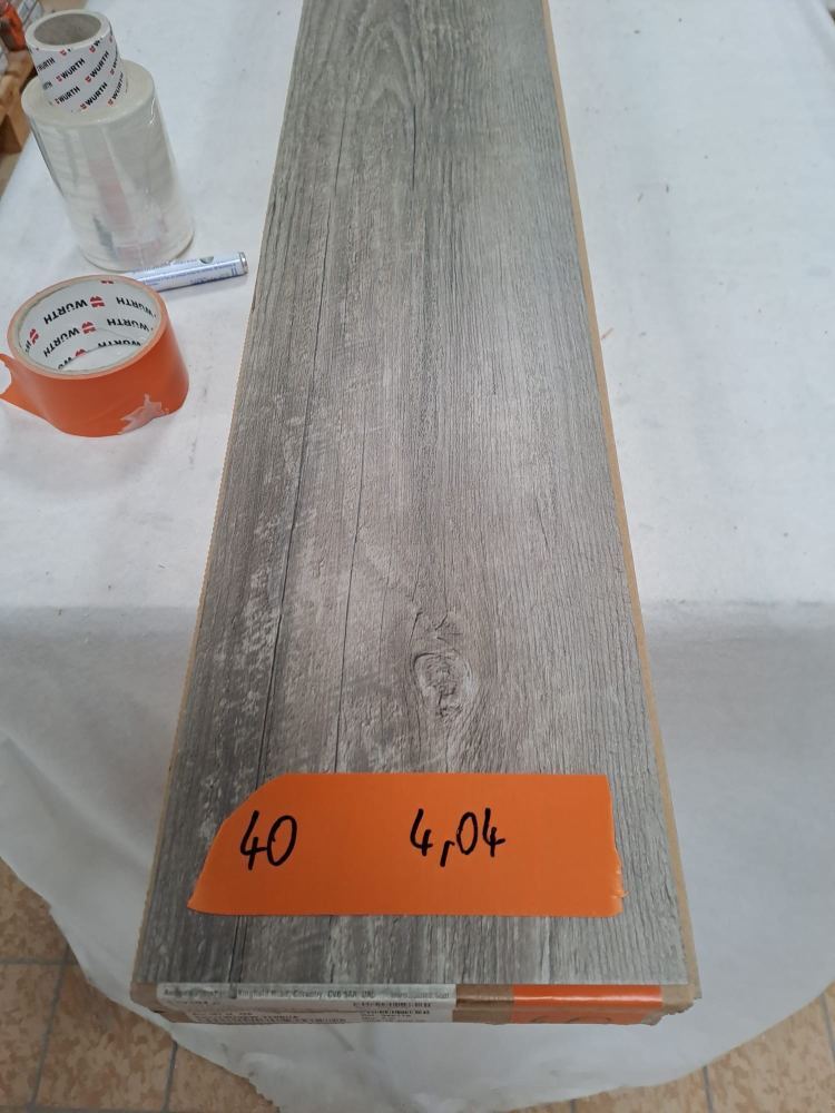 PVC Designbodenbelag Restposten 40 – Amtico Flooring Coastel Pine (4,04 m², nur komplett)
