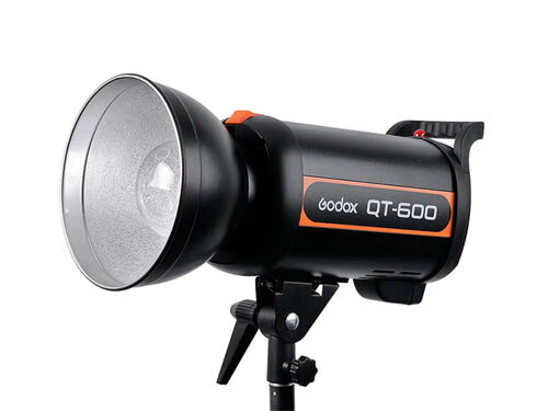 Вспышка студийная Godox QT600