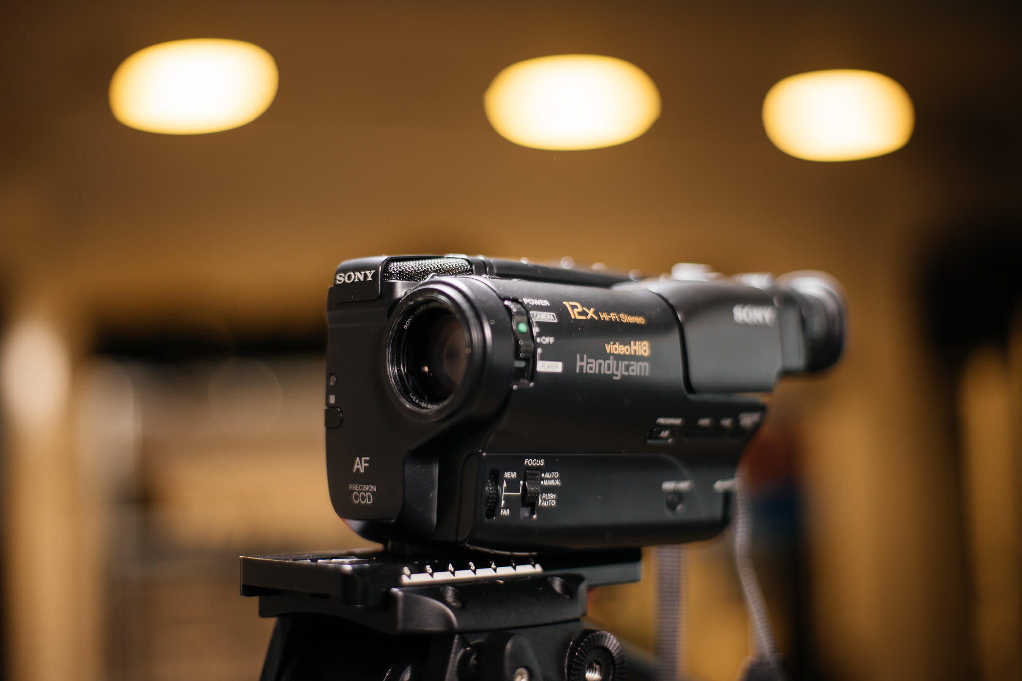 Sony hi8 CCD-TR650E handycam | Het Camerahuis Rotterdam Camera Rental