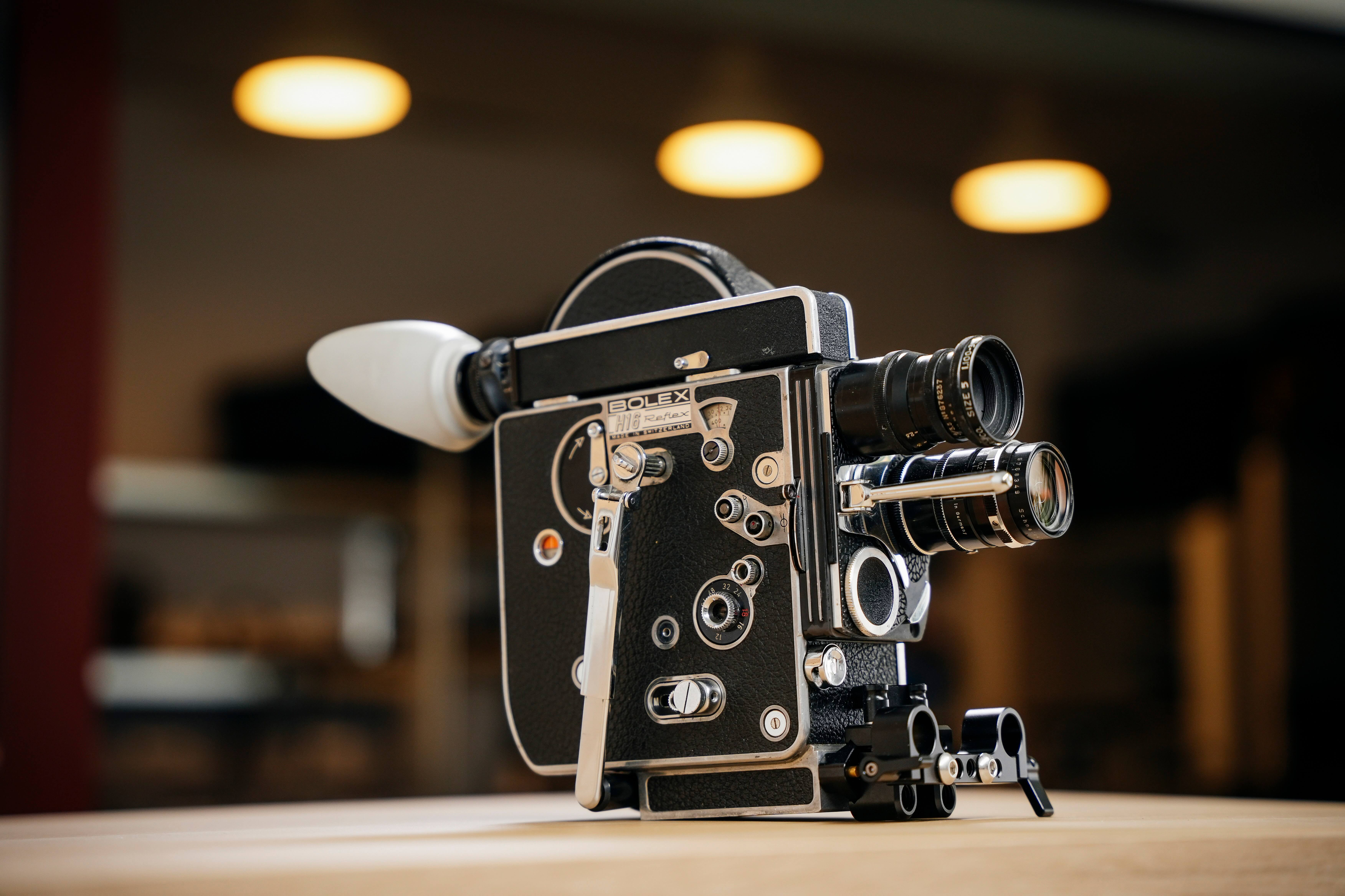Bolex H16 REX4 16mm camera | Het Camerahuis Rotterdam Camera Rental