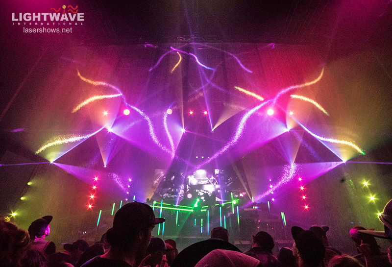 Effect Lightwave Waterscreen Rental - Amazing holographic floating effect | Lightwave ...