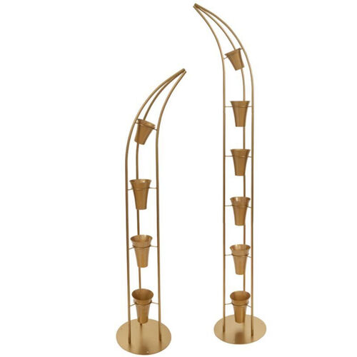 Free standing sustainable arch 