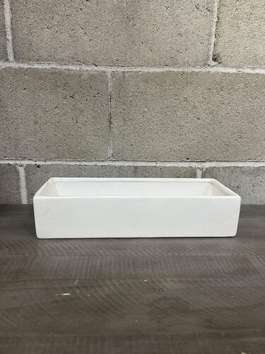 White ceramic trays 