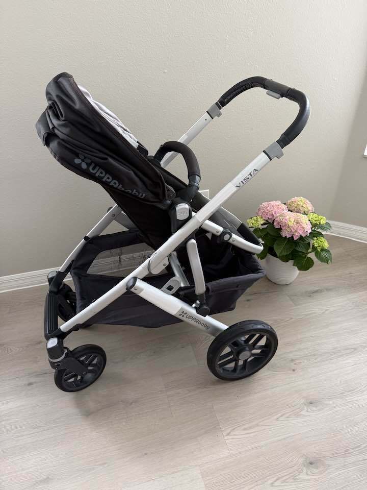 Uppababy Stroller Vista - Rent Disney Approved Rental | Rent Full-Size  Cribs & Strollers | Orlando AND Disney areas.