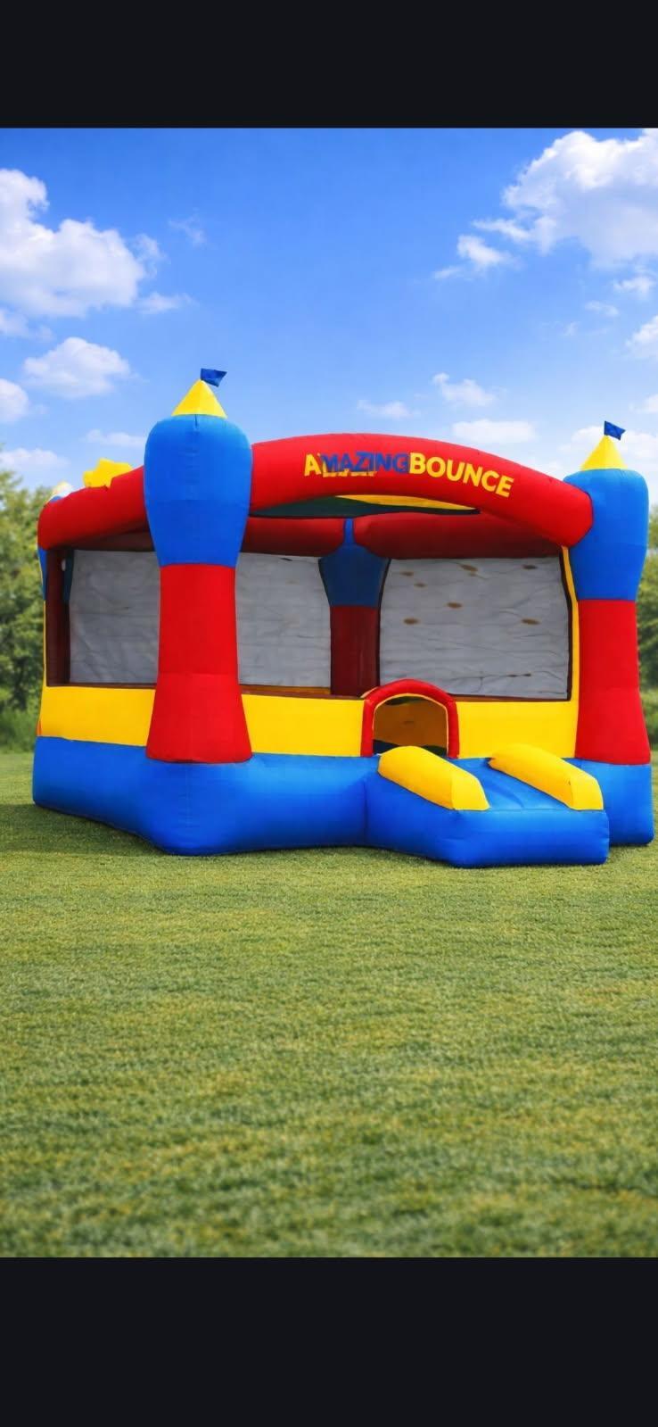 Classic Castle | Amazzing Bounce LLC.