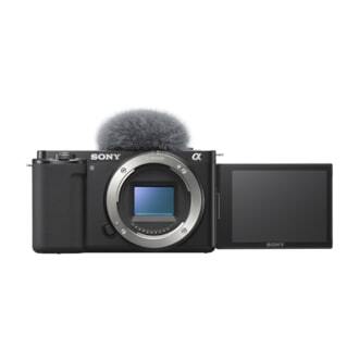 Rent Sony ZV-E10 Kit (E 18-135mm F3.5-5.6 OSS) | Rent Camera Gear