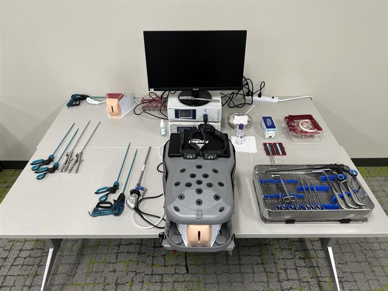 vNOTES 3 Station Course - with VIDEO SYSTEM | Applied Medical Resources ...