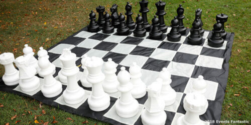 Giant Chess