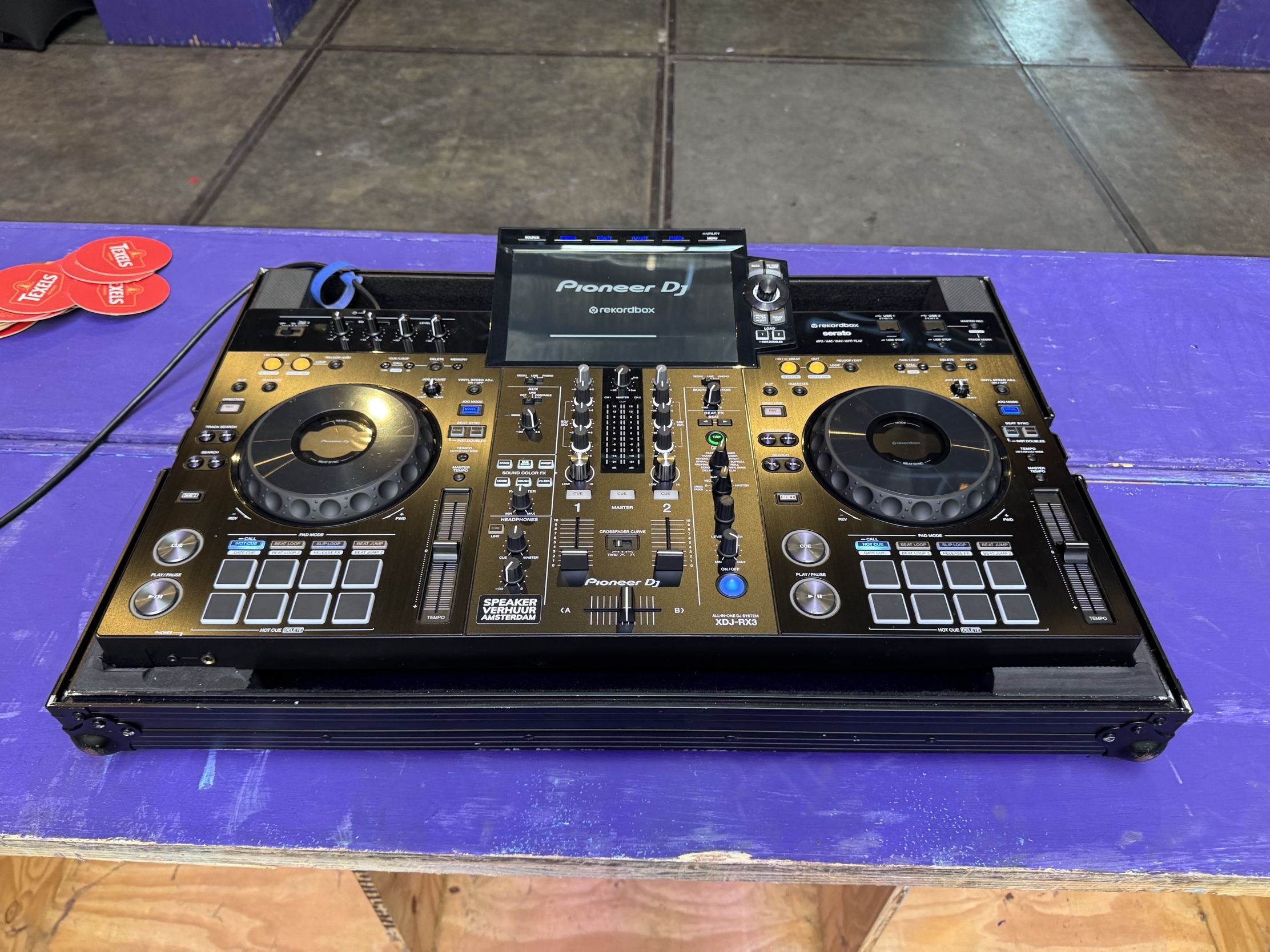 Pioneer RX3 dj controller €125 Huren Amsterdam + Gratis bezorging