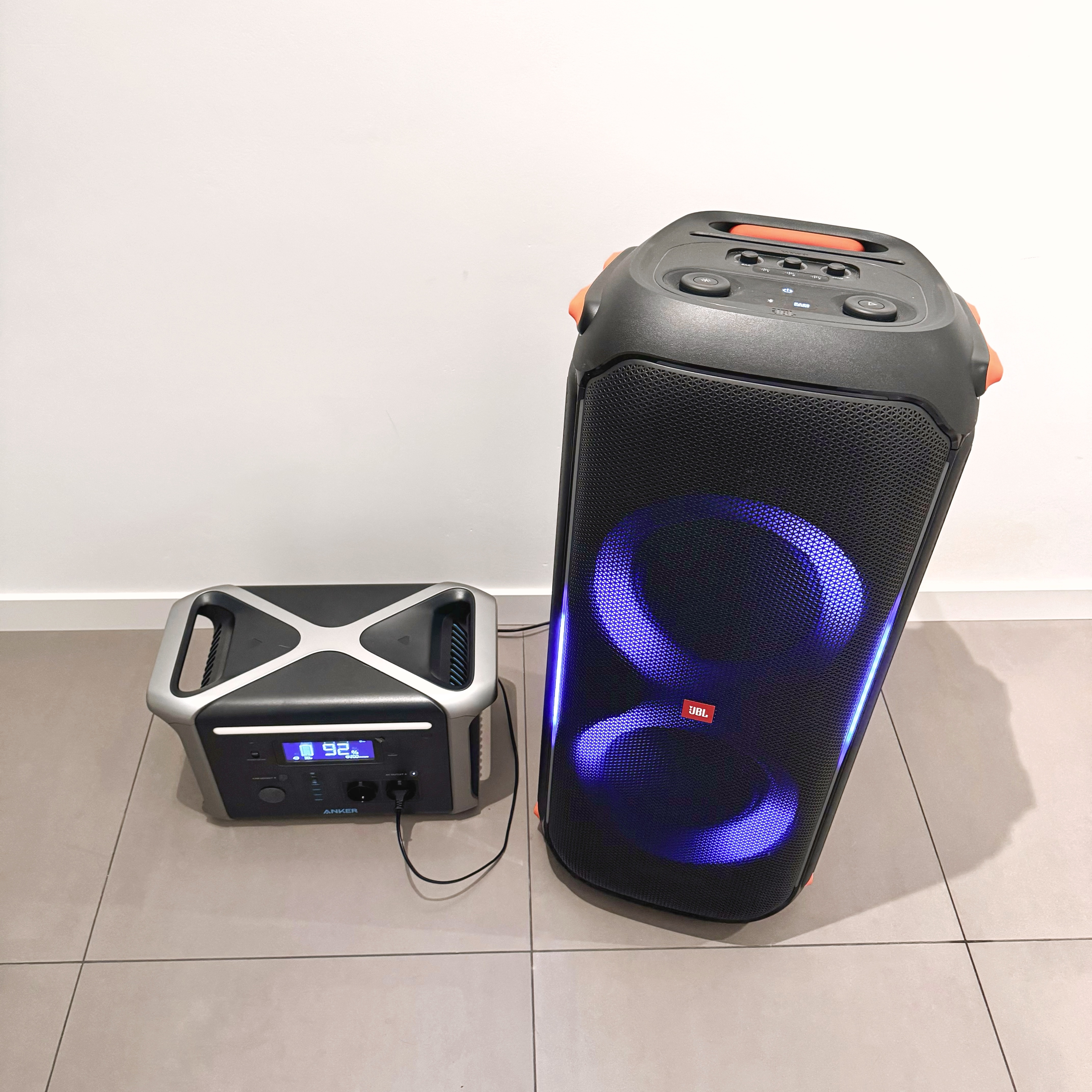 JBL Partybox 710 + Accu pakket €120 Huren Amsterdam | Speaker