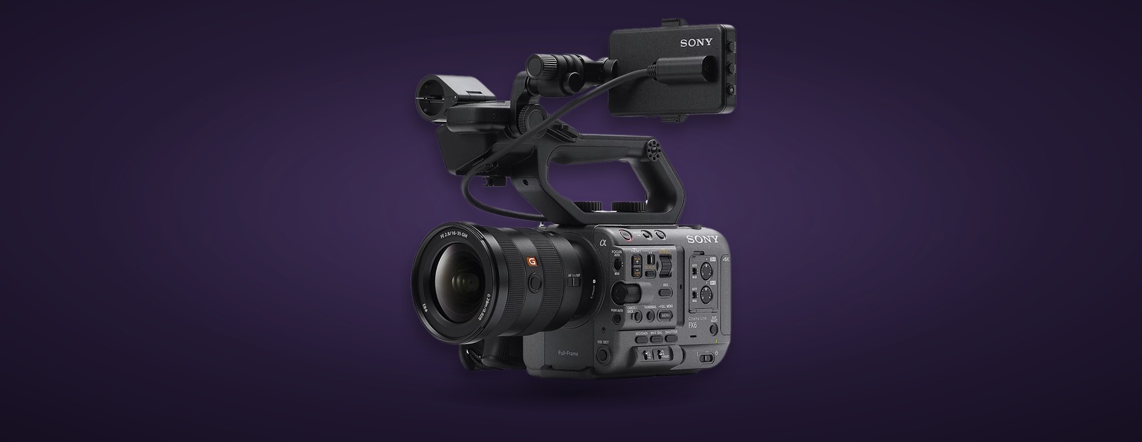 Sony FX6 med TILTA cage, XLR-håndtag og monitor monteret