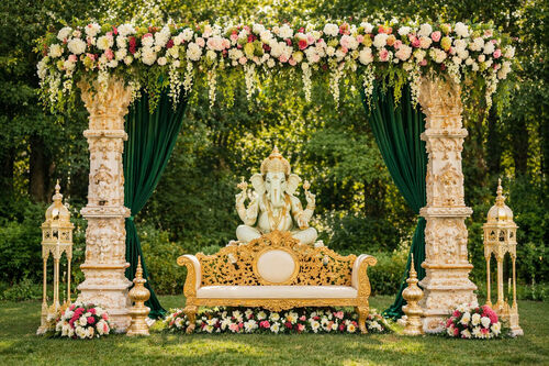 Ganesha Pillar Decor