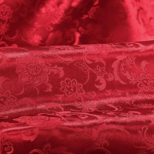 Classic Damask Jacquard Tablecloth – Red