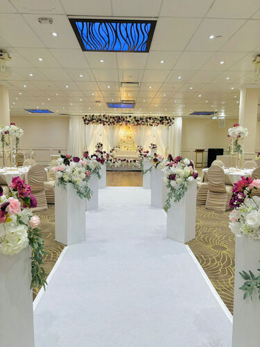 Pedestal Ceremony Walkway