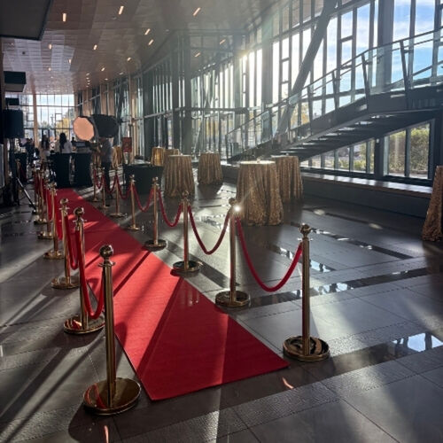 Forfait Tapis Rouge 40 pieds & Poteaux