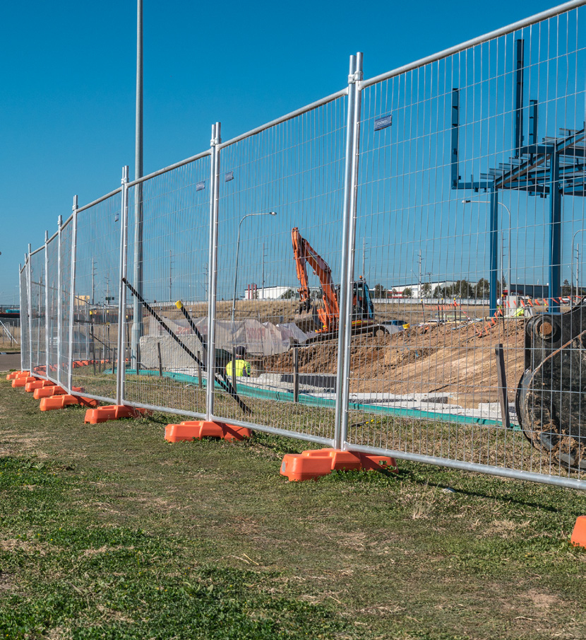 Oasis Hire - 1.8mH Temporary Fencing | Oasis Hire & Garden supplies