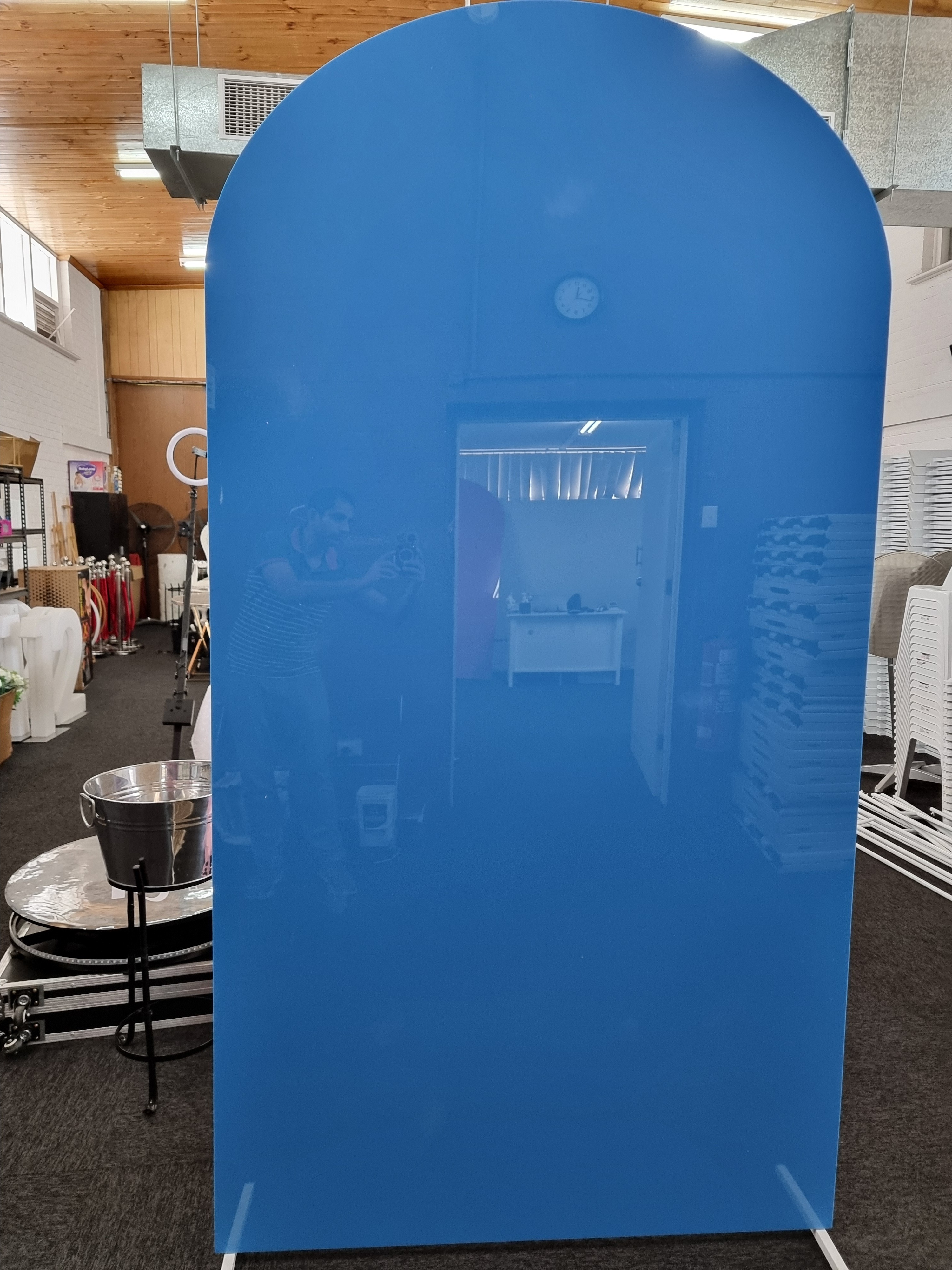 Bluearc Backdrop Blue Arch Acrylic Backdrop Hire | Kalam Party Hire