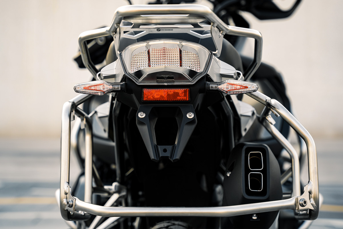 BMW R1250 GSA TRIPLE BLACK — photo 4