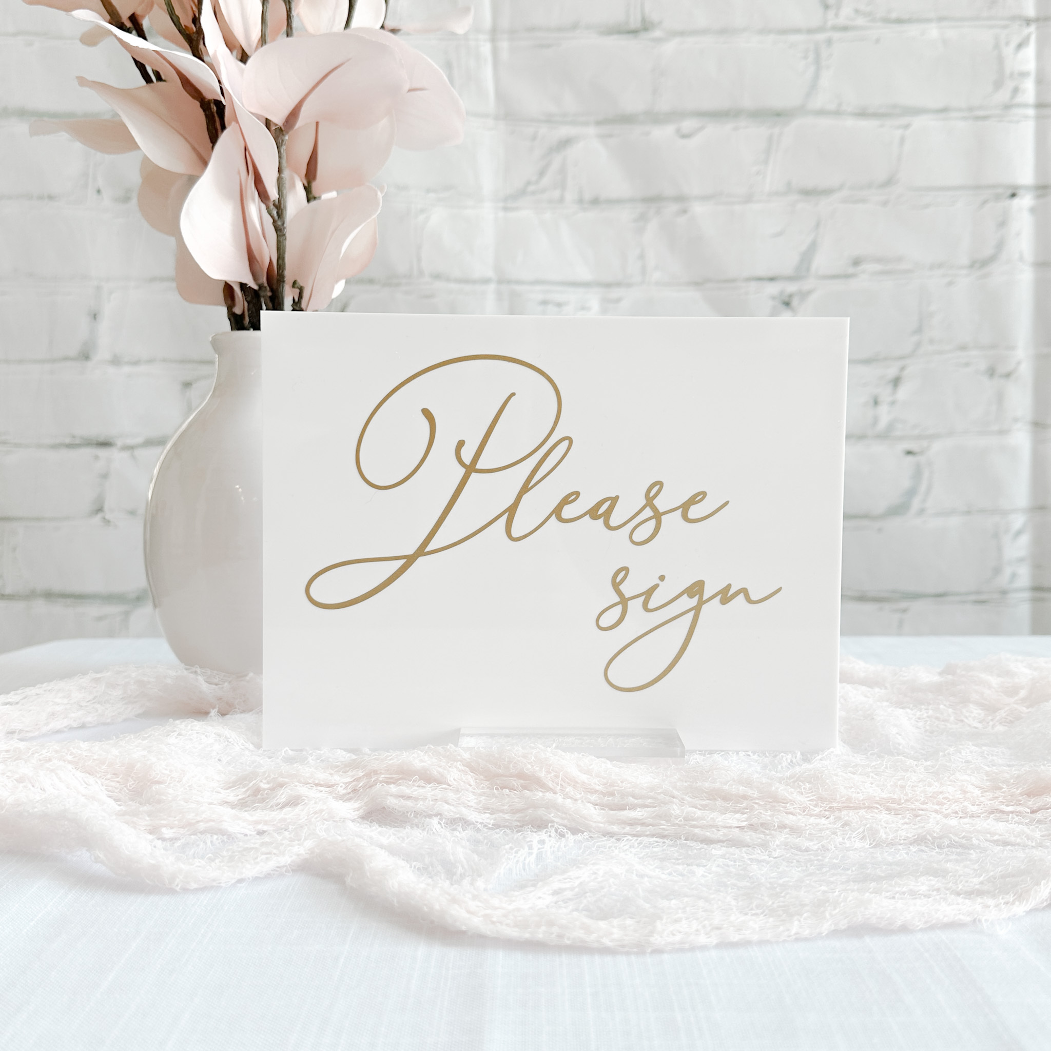 Please Sign Acrylic Sign (Victoria) - White/Gold | BOXWOOD EVENTS LTD.