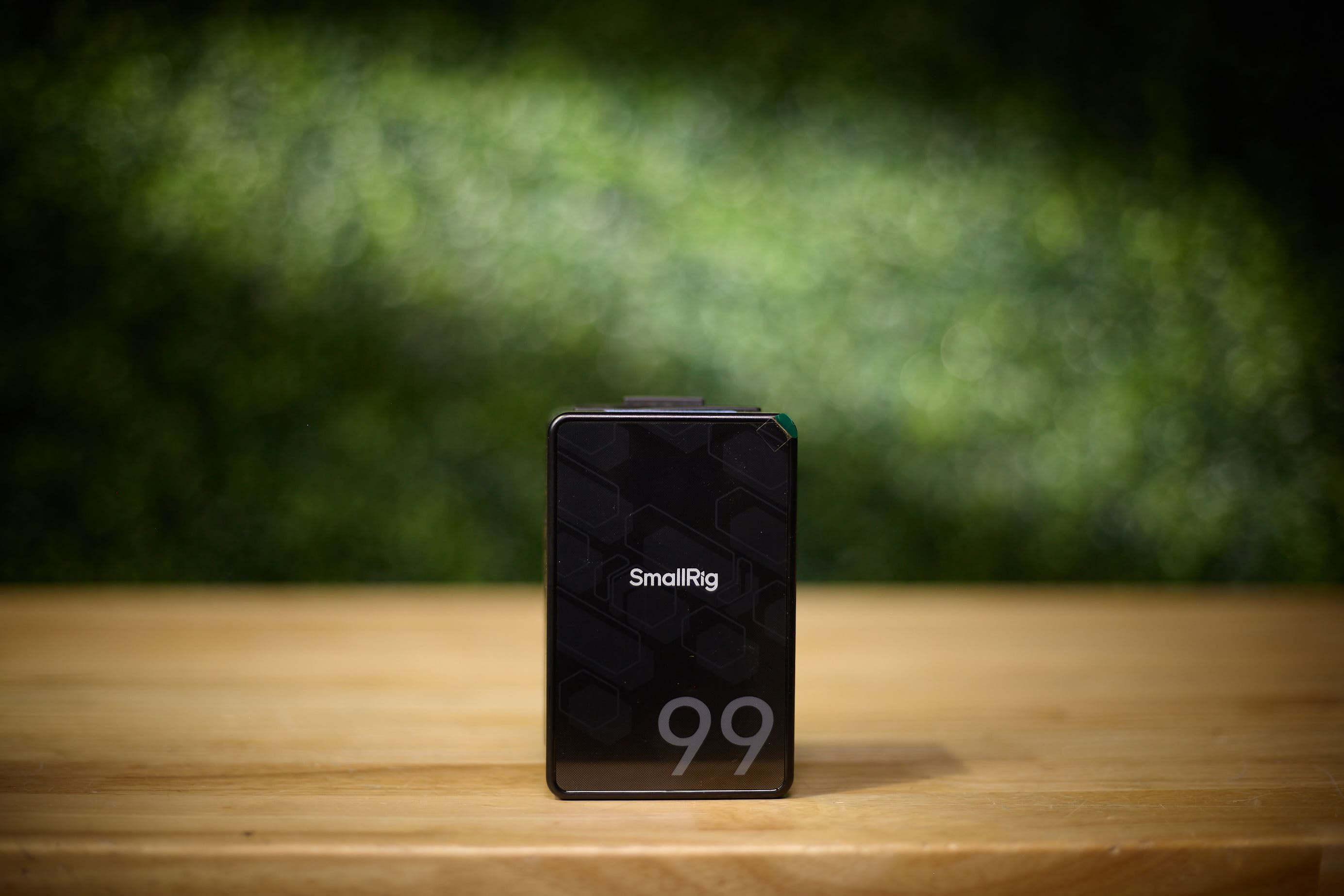 Rent SmallRig VB99 SE Mini V-Mount Battery | DFI Rentals